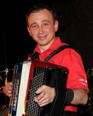 Serge Vergnes " Accordéon, claviers, sax et chant "